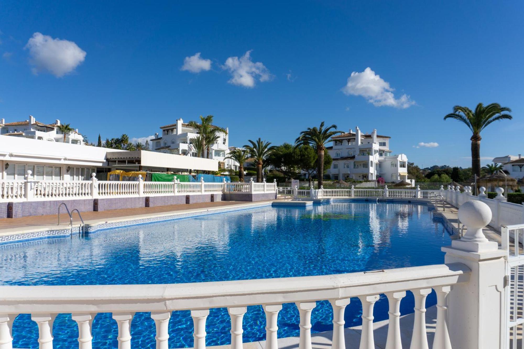 Apartemen Costa Lux Elviria Marbella