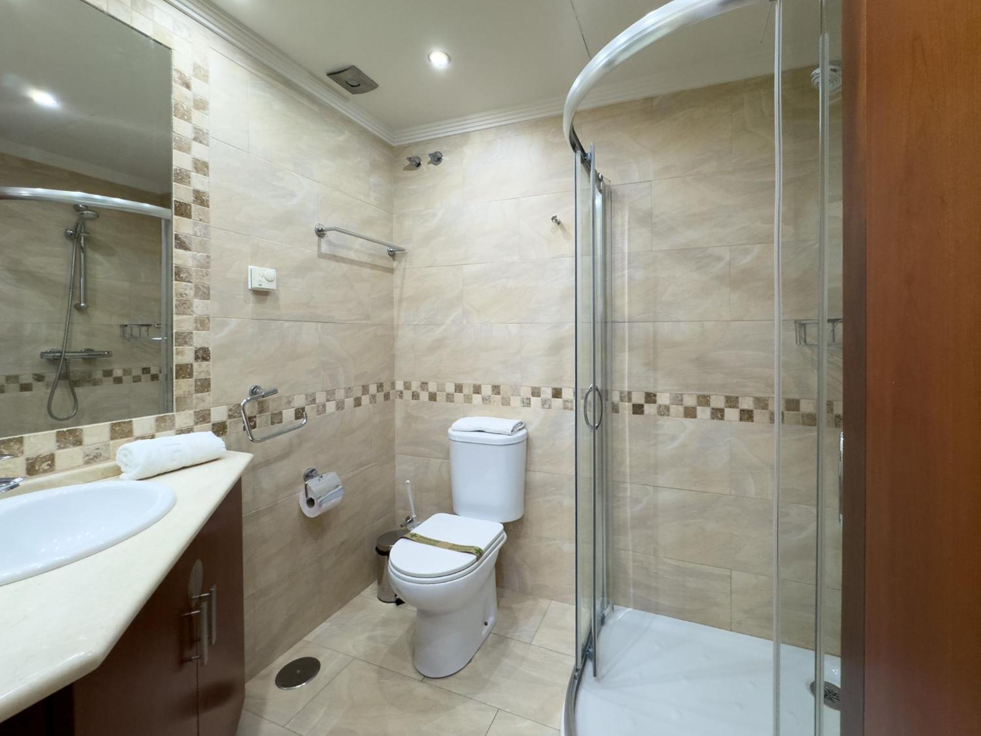 Apartemen Costa Lux Elviria